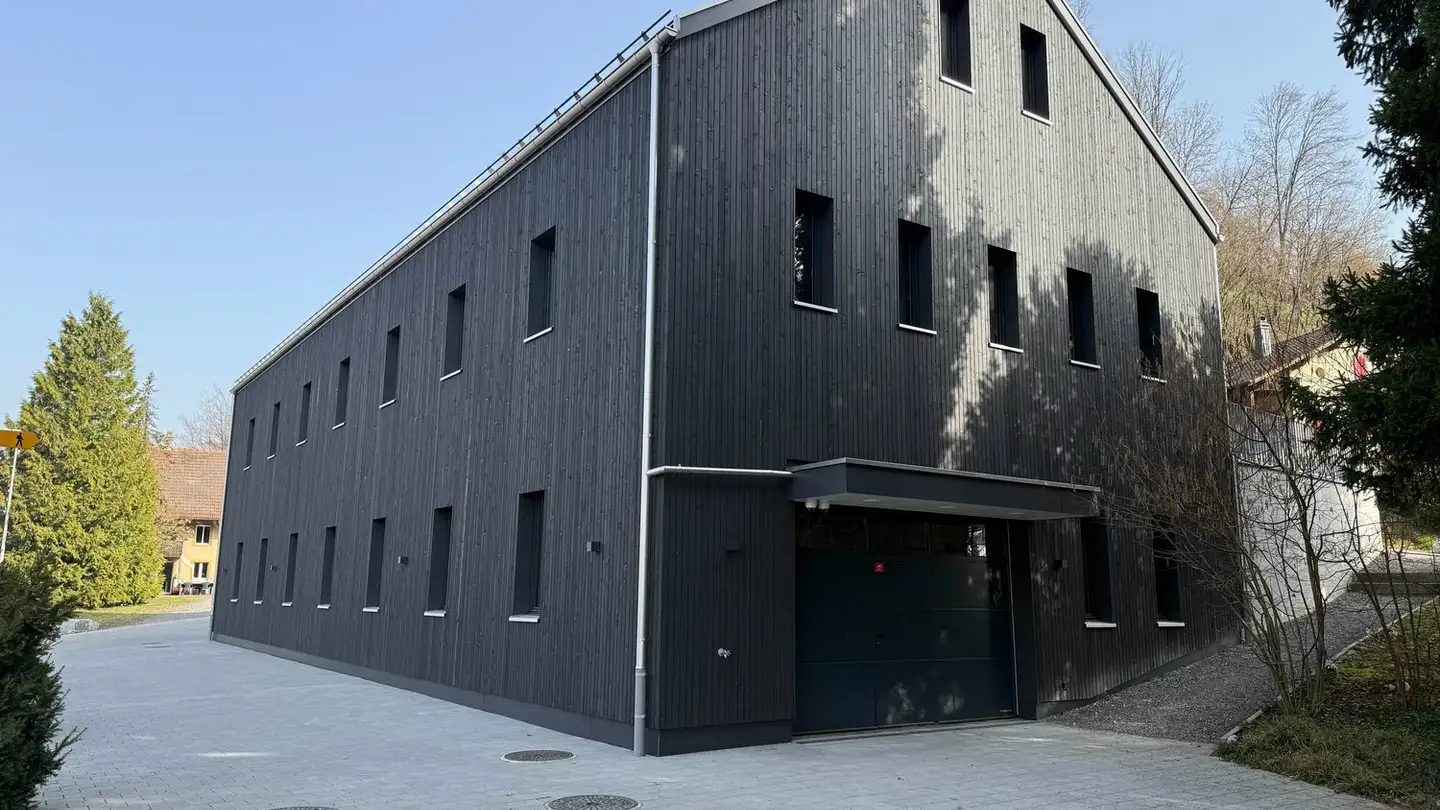 Commercial à louer - Wynentalstrasse 32, 5723 Teufenthal AG