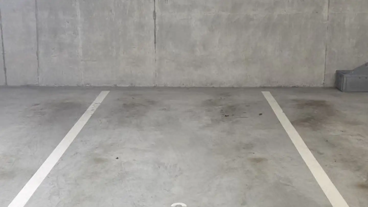 Garage singolo in affitto - Brauereiweg 11c, 5600 Lenzburg