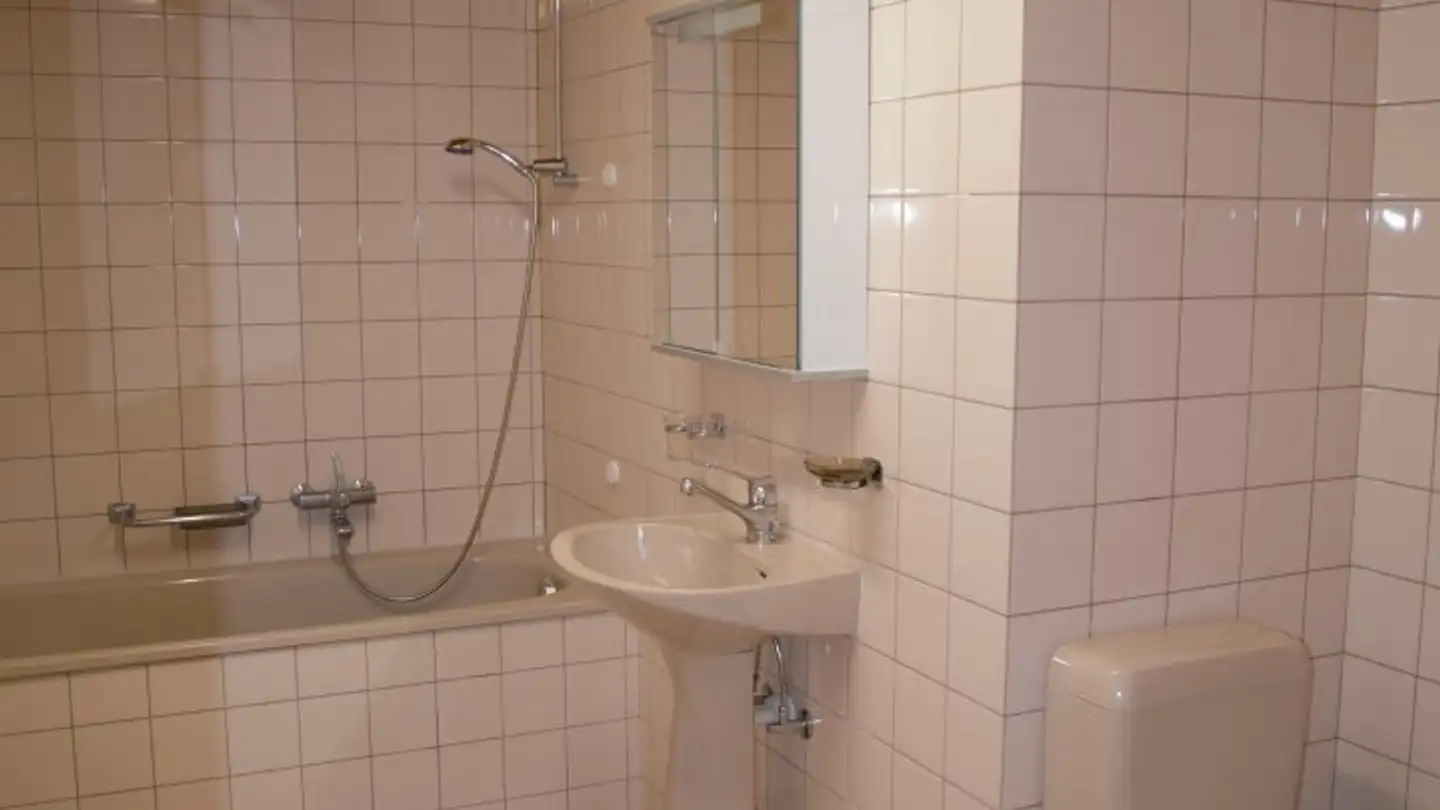 Appartamento in affitto - Rue des Envers 45, 2400 Le Locle - Foto 4