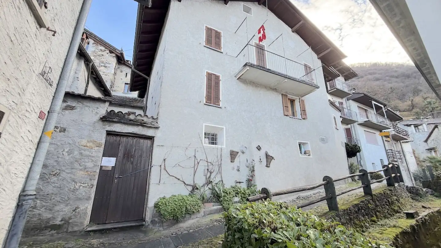 Einfamilienhaus kaufen - Al Temporiv, 6578 Caviano - Foto 2