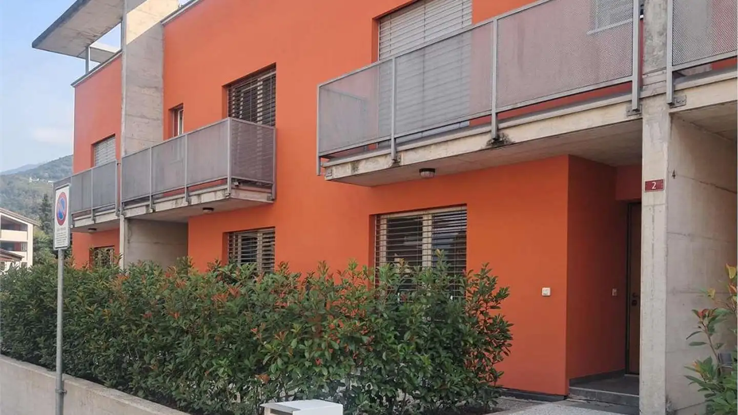 Casa singola in affitto - Piazzale Municipio, 6818 Melano