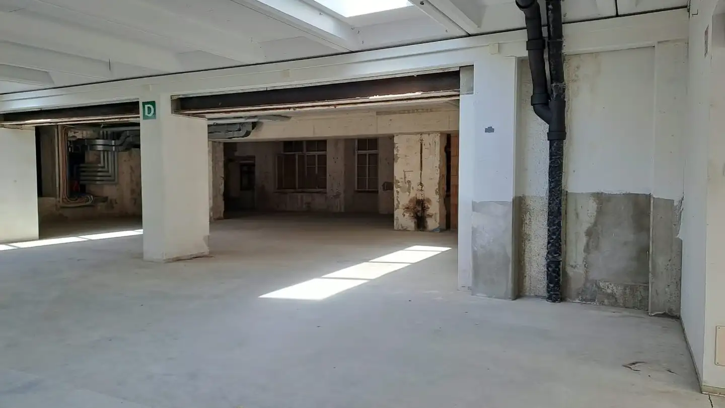 Negozio in affitto - Rue Du Pont 1, 2114 Fleurier - Foto 4