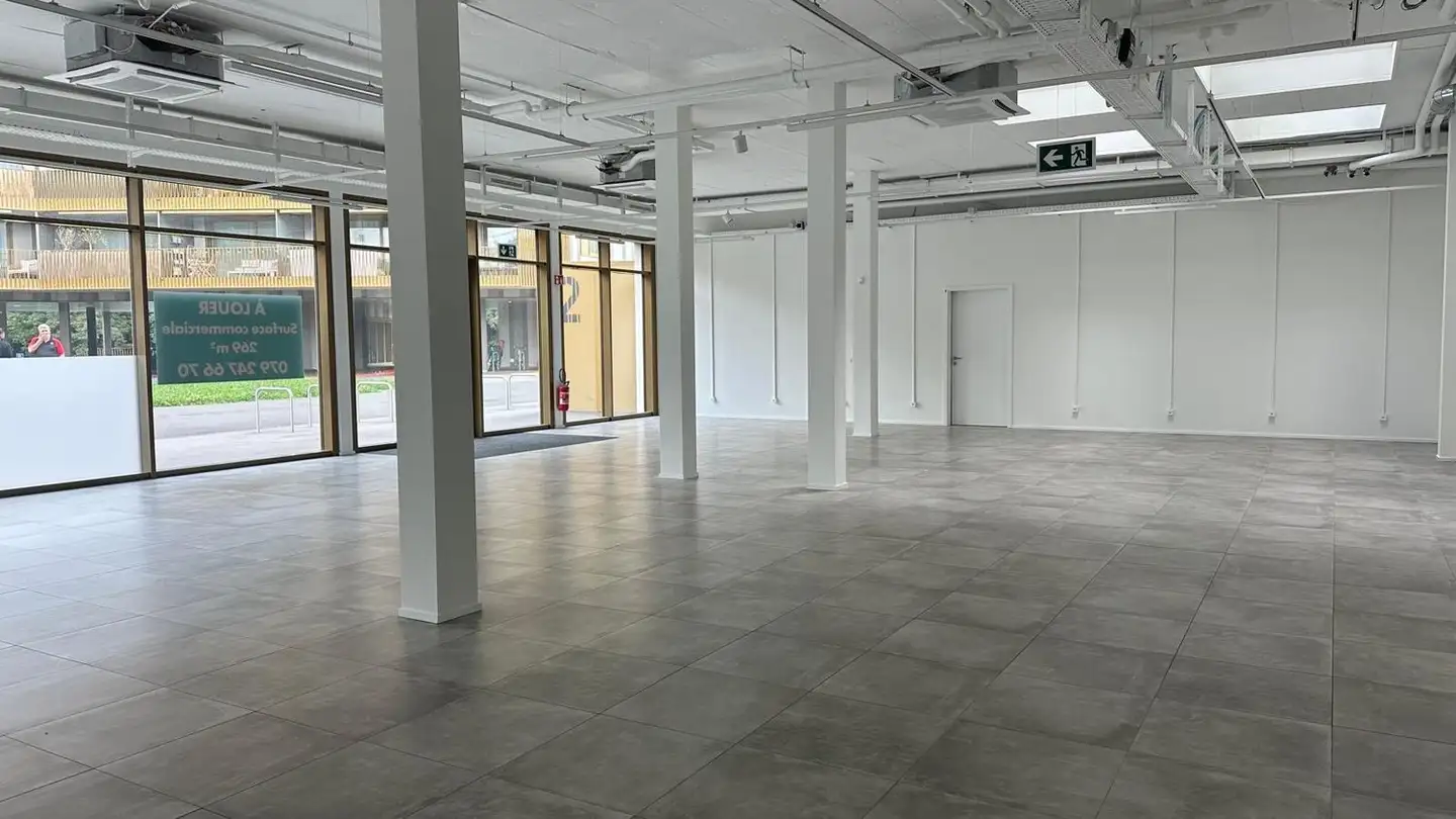 Geschäft mieten - Place De La Bourse Aux Fleurs, 1022 Chavannes-près-Renens