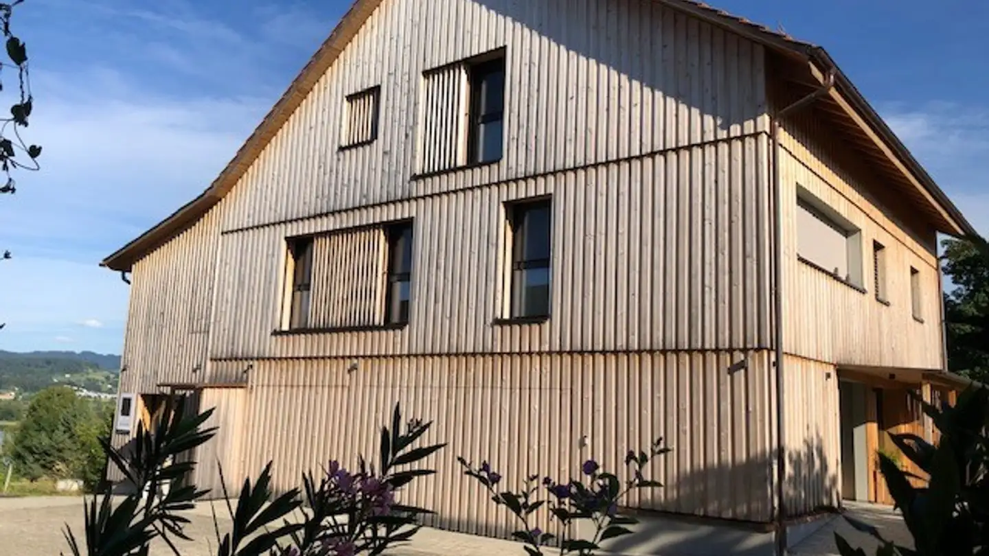 Attique à louer - Dorfstrasse 8, 8607 Aathal-Seegräben