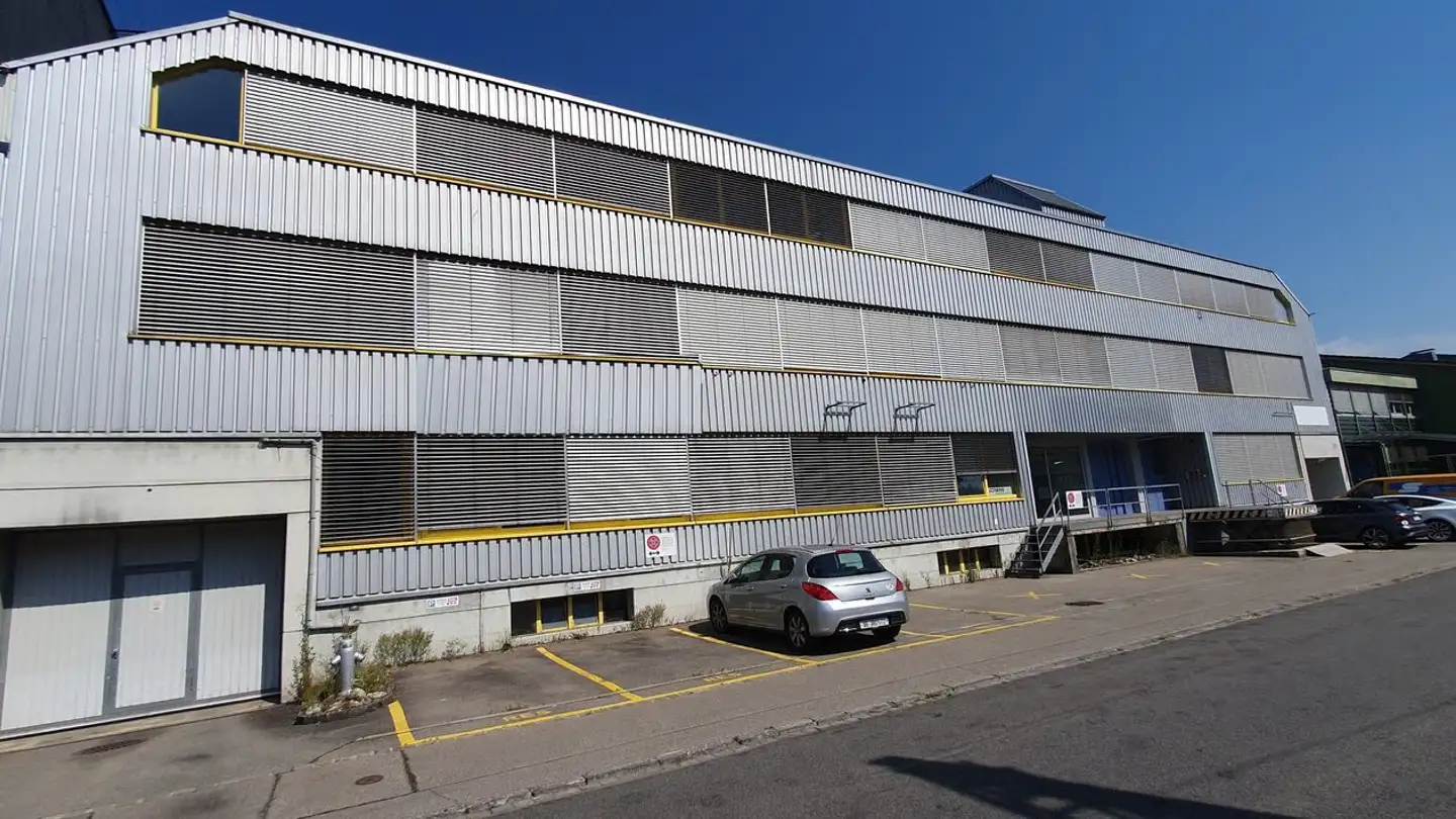 Immeuble industriel à louer - Lagerhausweg 30, 3018 Bern