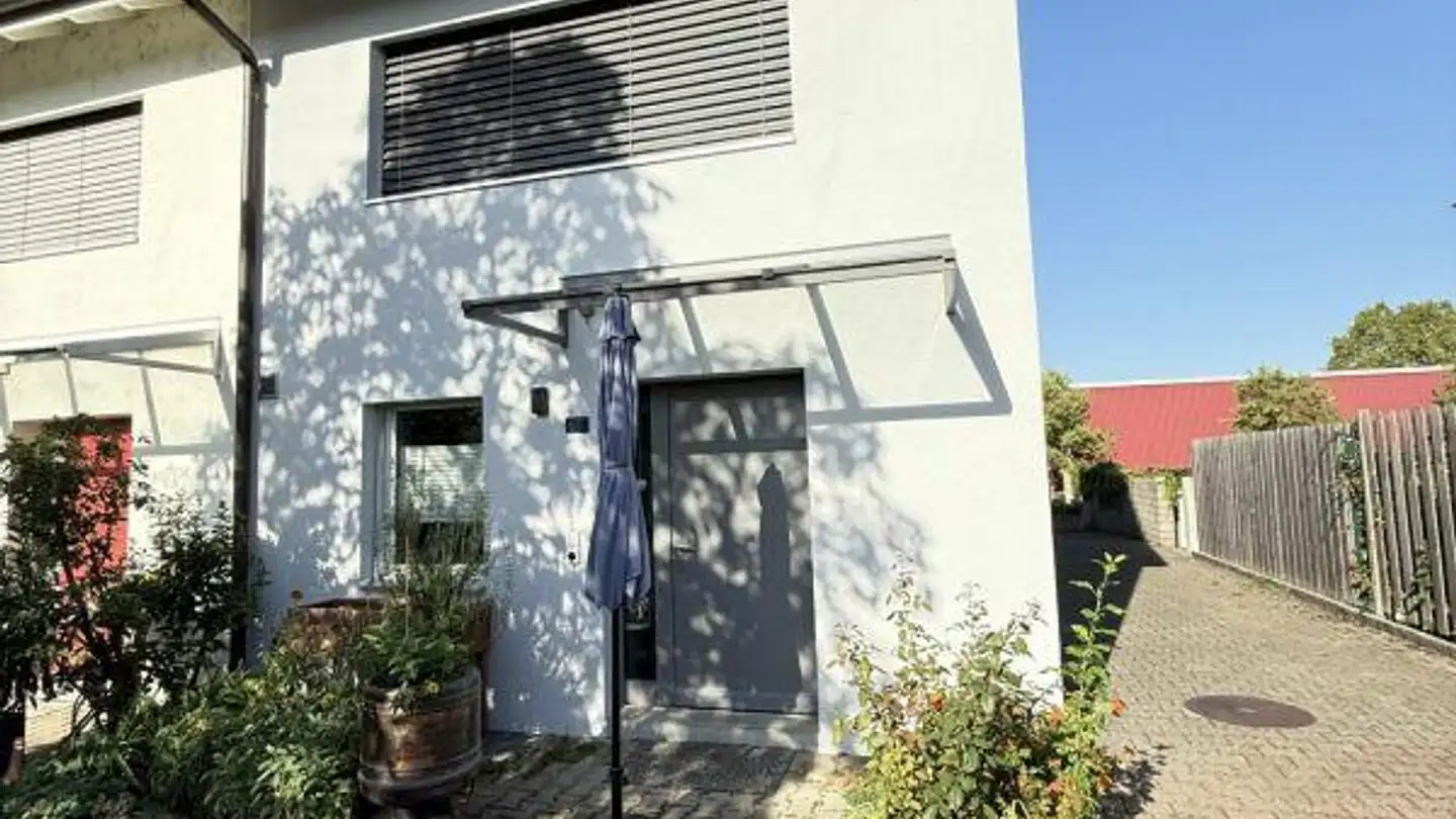 Row house for sale - Zurlindenstrasse 10, 4133 Pratteln - Photo 2
