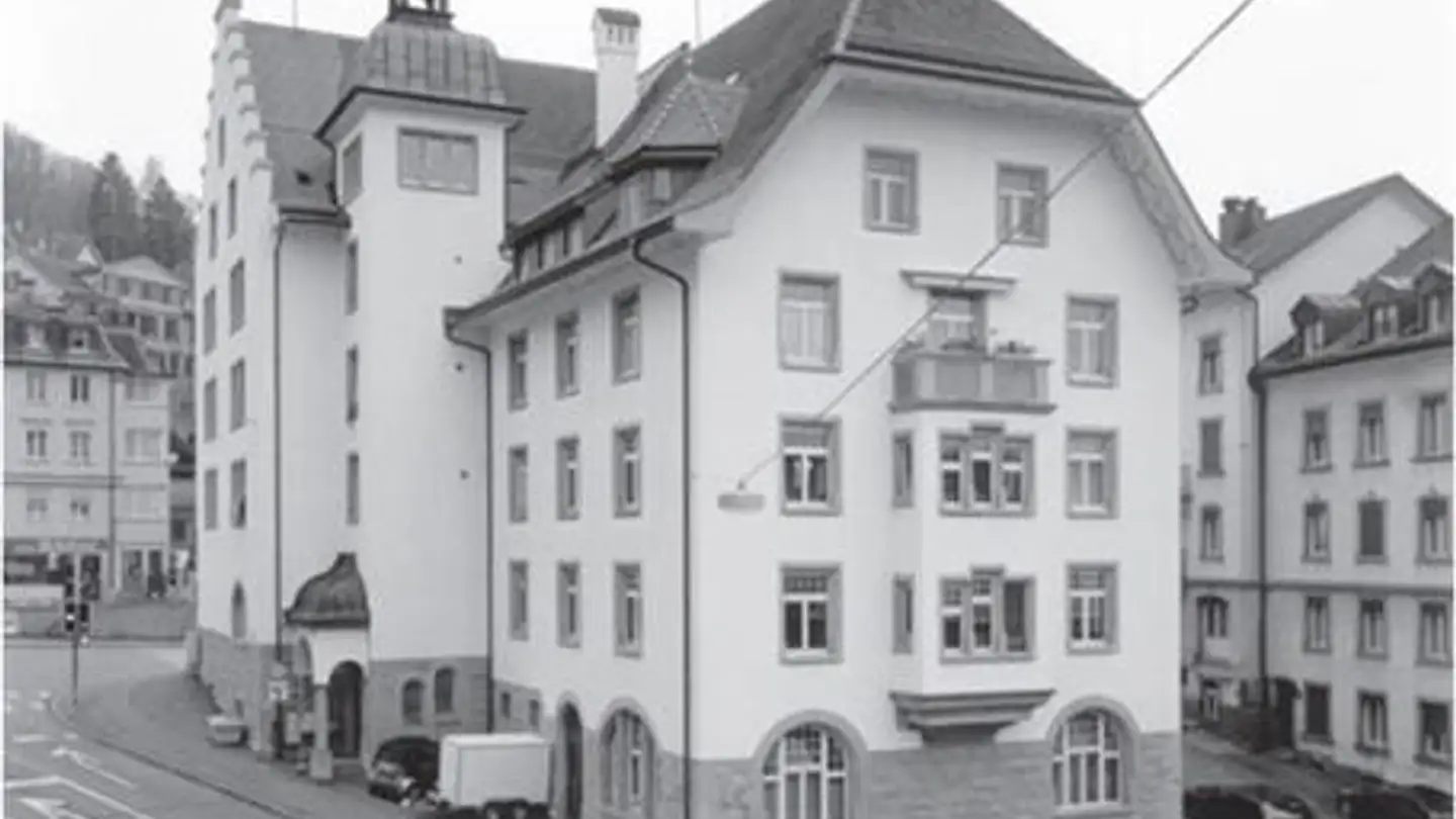 Place de parking extérieure à louer - Geltenwilenstrasse 20, 9000 St. Gallen