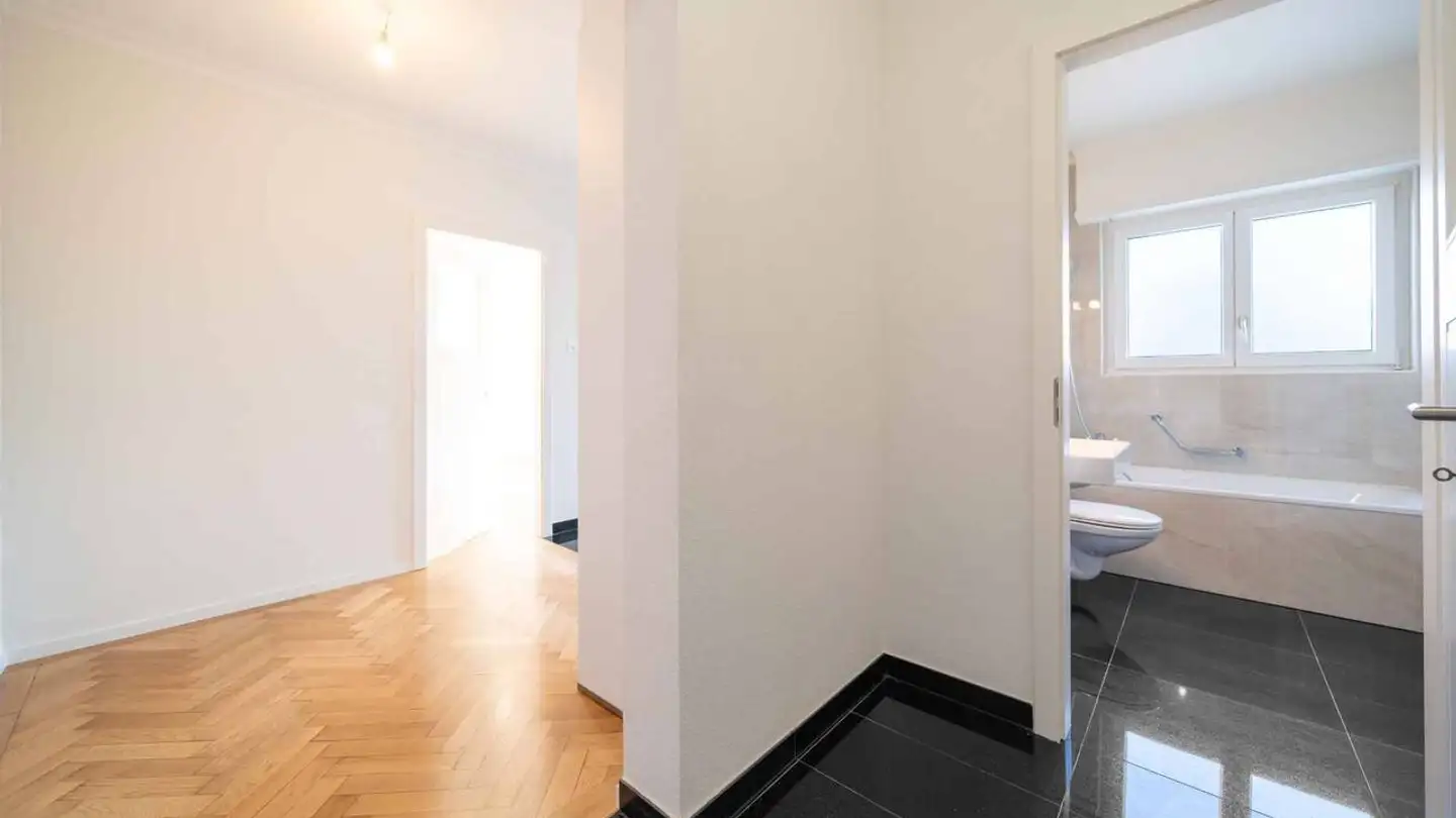 Attic flat for rent - Avenue De Riant-Mont 23, 1004 Lausanne - Photo 4