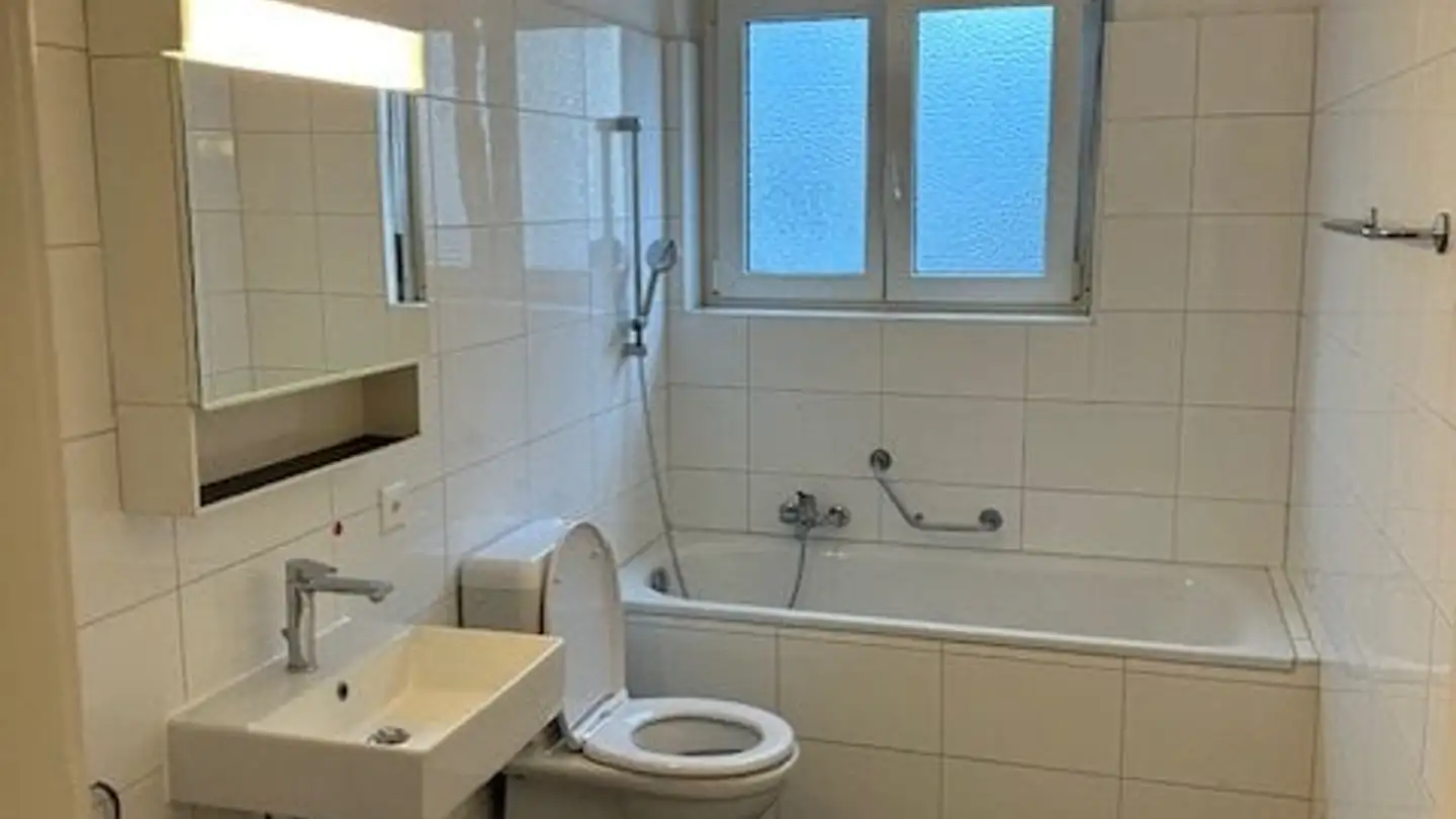 Wohnung mieten - Via Ballerini 7, 6600 Muralto - Foto 4