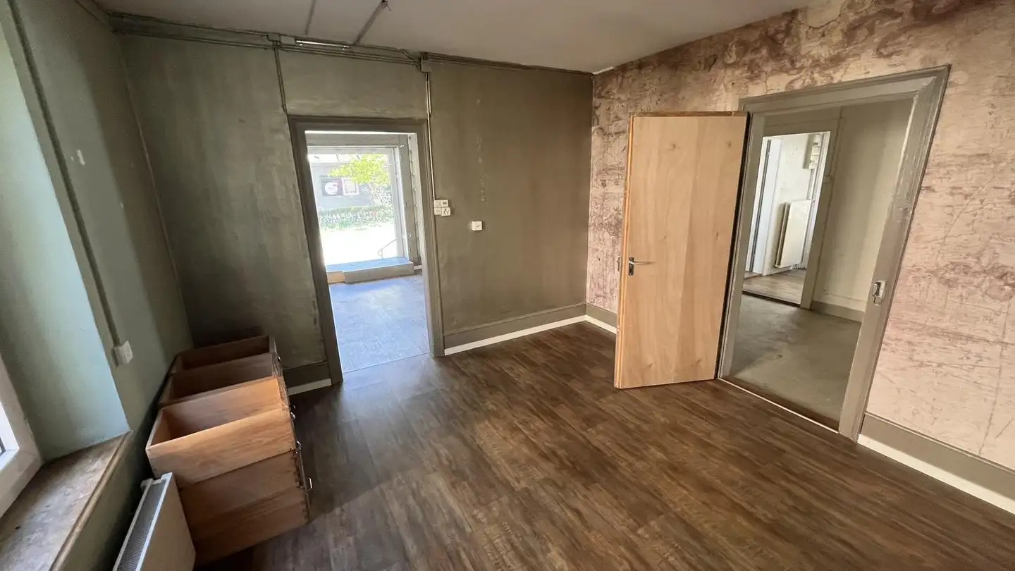 Commercial à louer - Mitteldorfstrasse, 5722 Gränichen - Photo 3