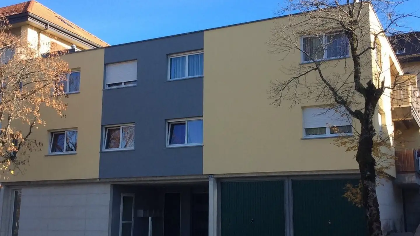 Garage for rent - Rue Des Crêtets 23, 2300 La Chaux-de-Fonds