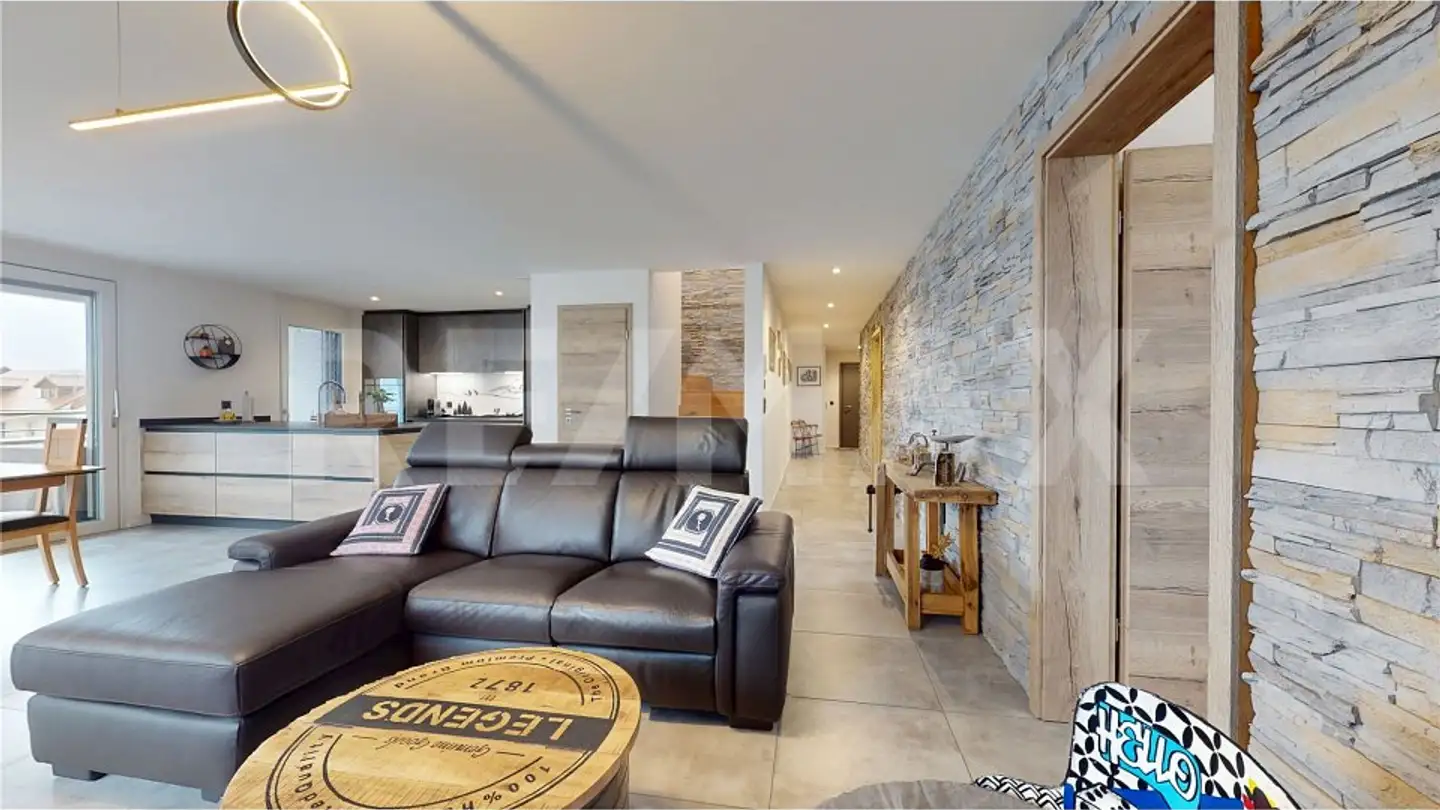 Attic flat for sale - 1636 Broc - Photo 2