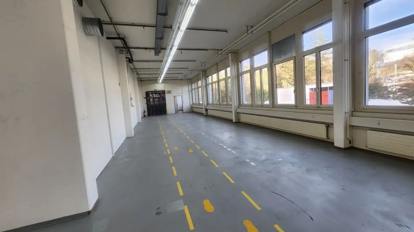 Commerciale in affitto - Rue Du Puits-Godet 20, 2000 Neuchâtel