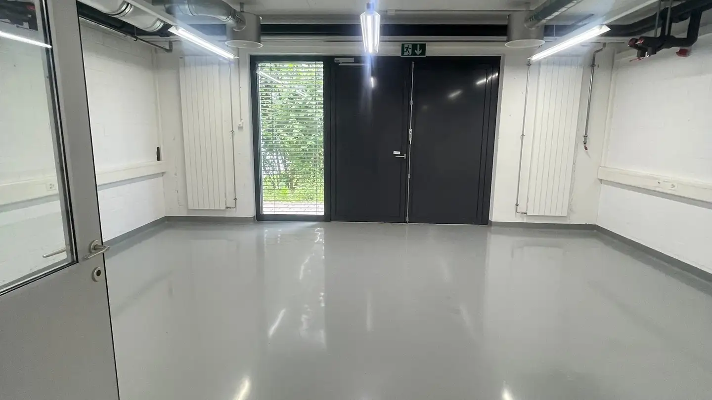 Commercial à louer - Sonnmattstrasse 9, 9532 Rickenbach b. Wil