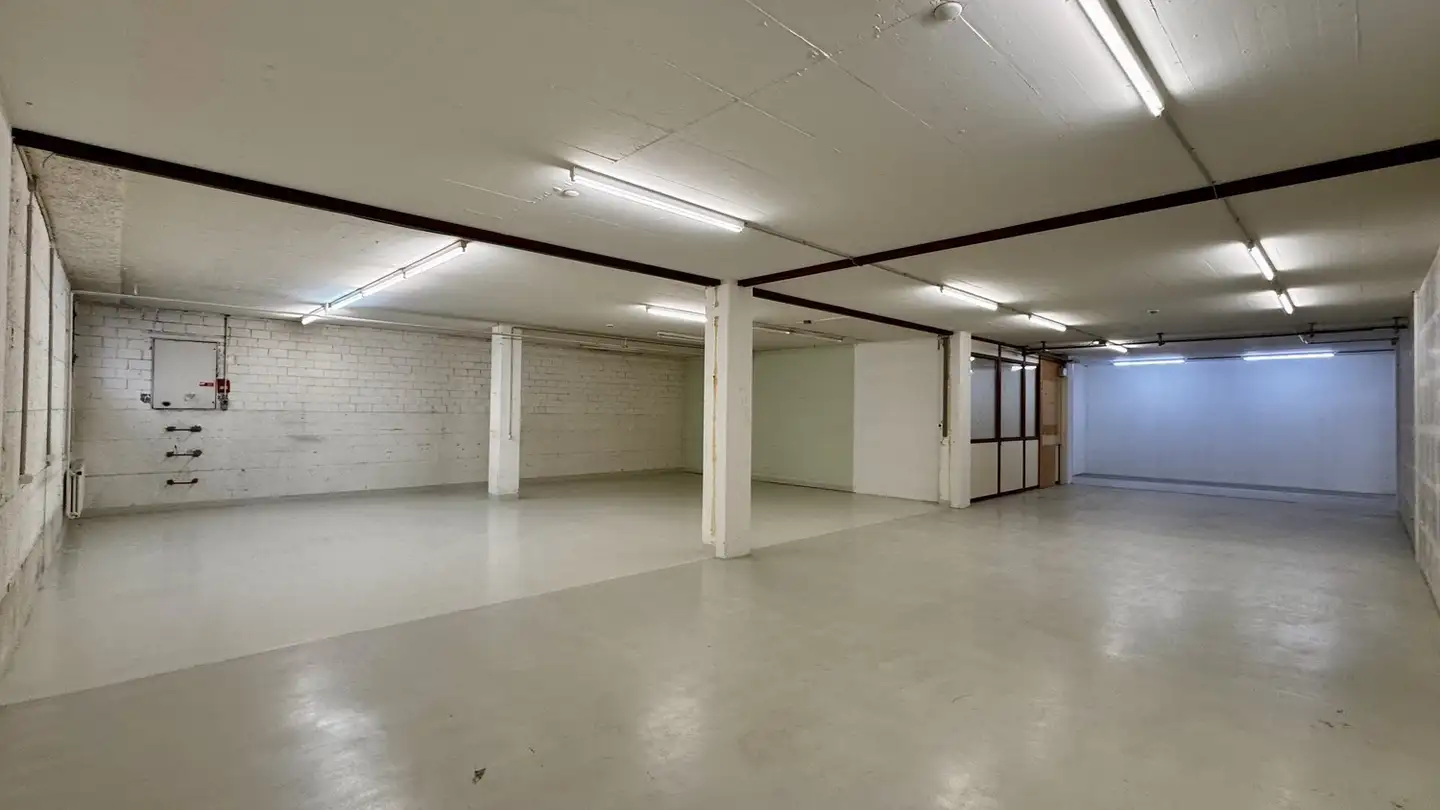 Commercial for rent - Werkstrasse, 8620 Wetzikon ZH - Photo 3