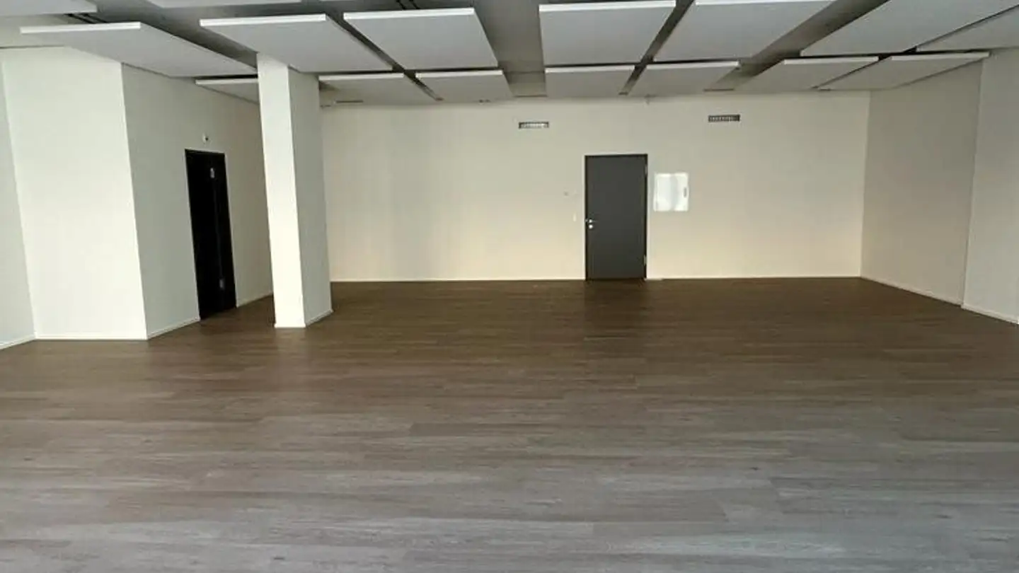 Commerciale in affitto - Via La Val 1, 7013 Domat/Ems - Photo 3