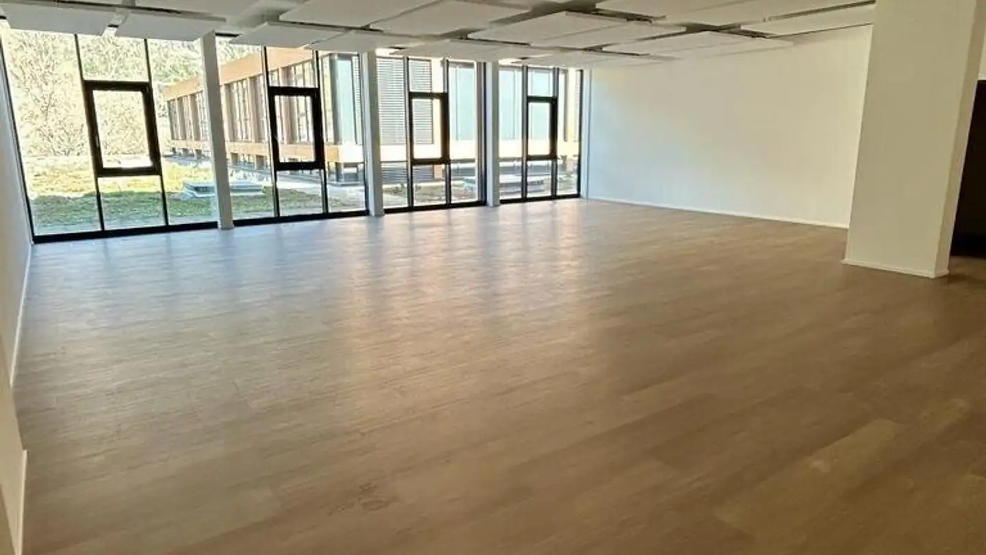 Commerciale in affitto - Via La Val 1, 7013 Domat/Ems - Photo 2