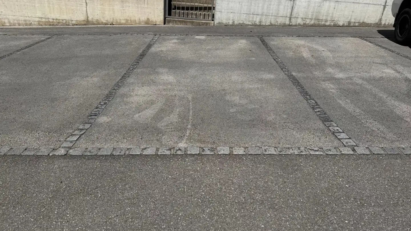 Parcheggio esterno in affitto - Chemin Des Marionnettes 37, 1093 La Conversion