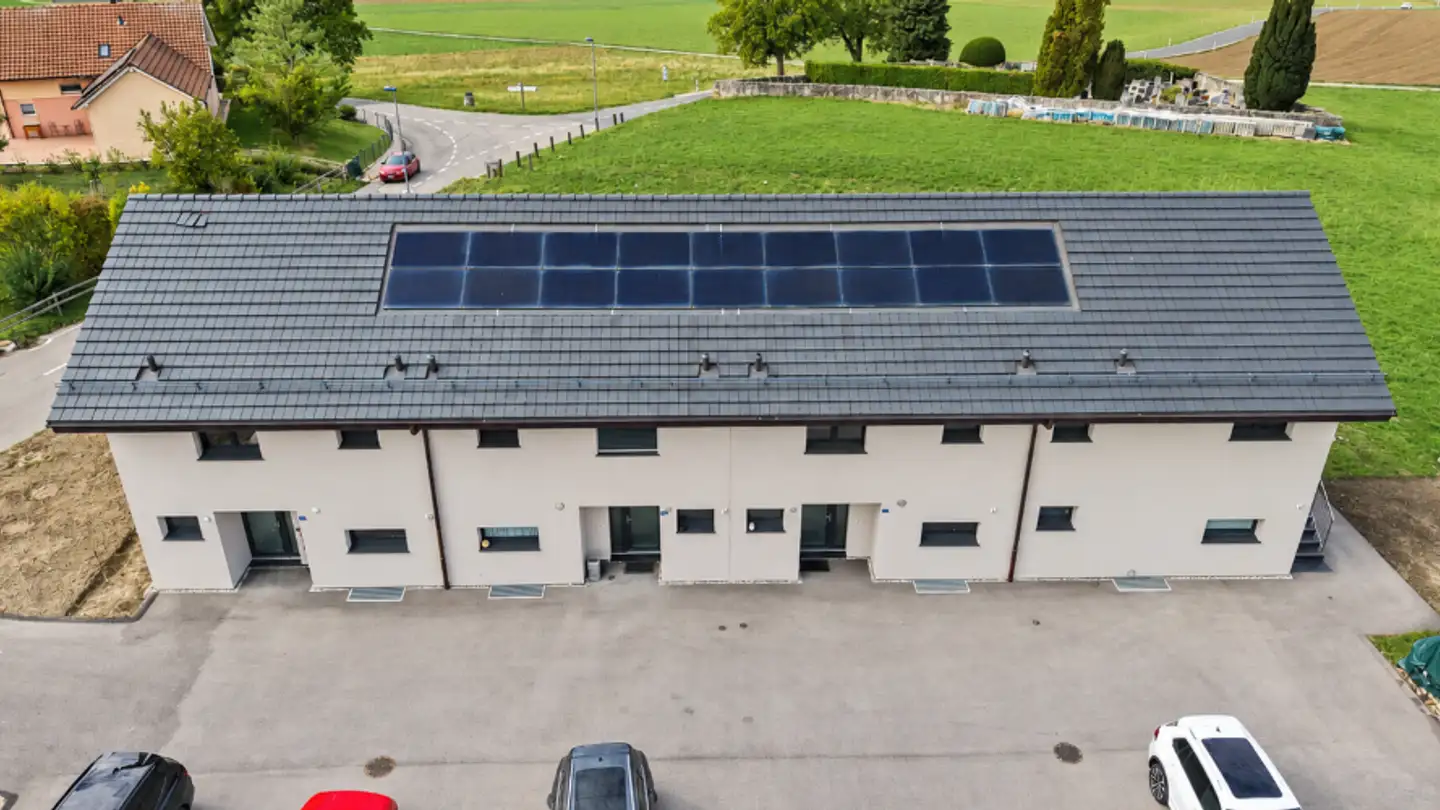 Row house for sale - 1433 Suchy