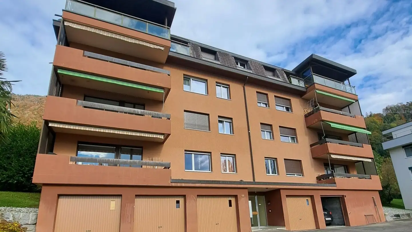 Einzelgarage mieten - Vorderacherstrasse, 6353 Weggis