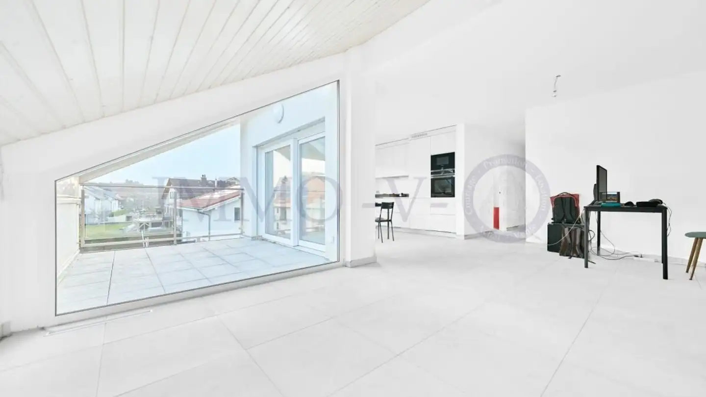 Attique à louer - 1188 Gimel