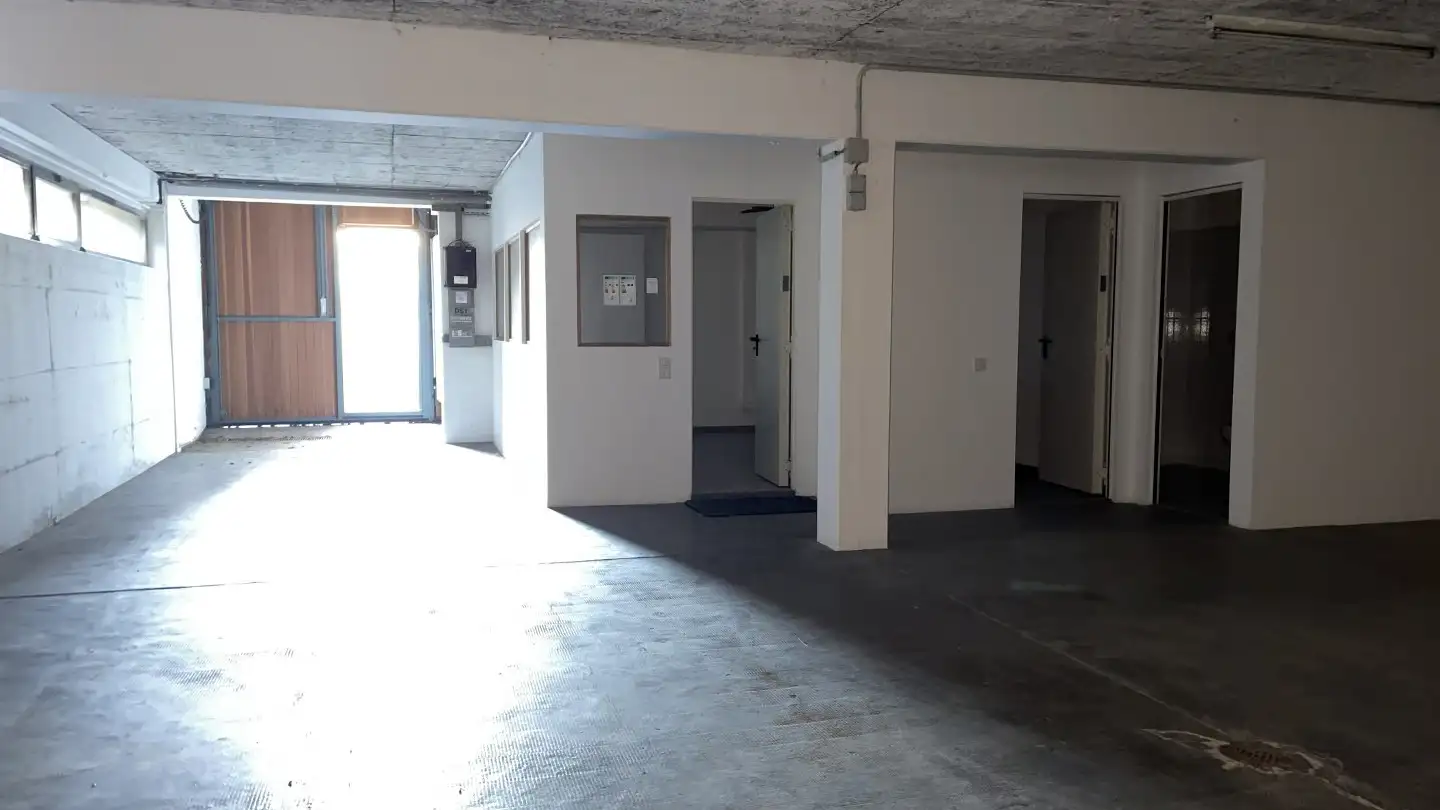 Spazio di archiviazione in affitto - 6852 Genestrerio