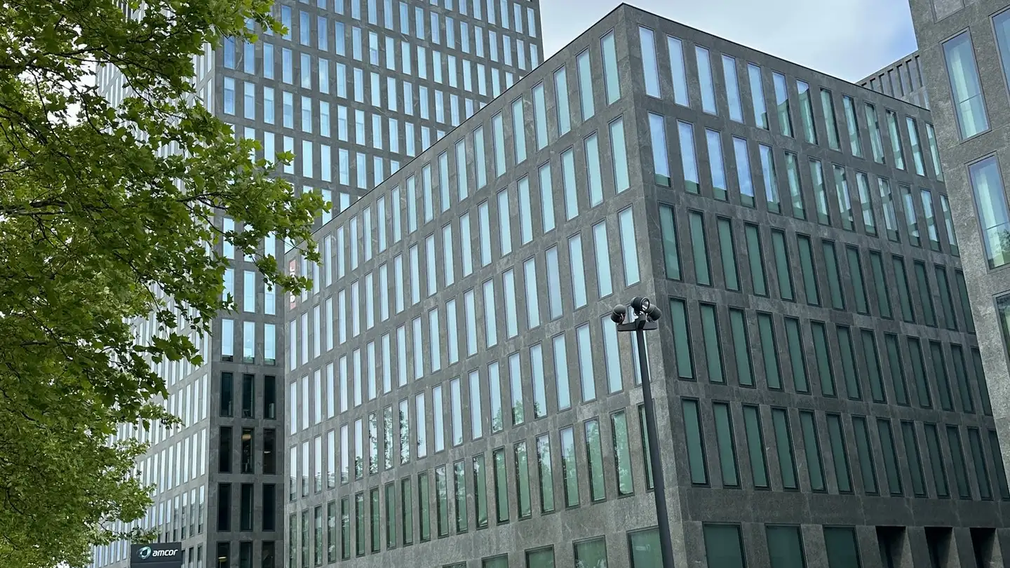 Office space for rent - Thurgauerstrasse 34, 8050 Zürich
