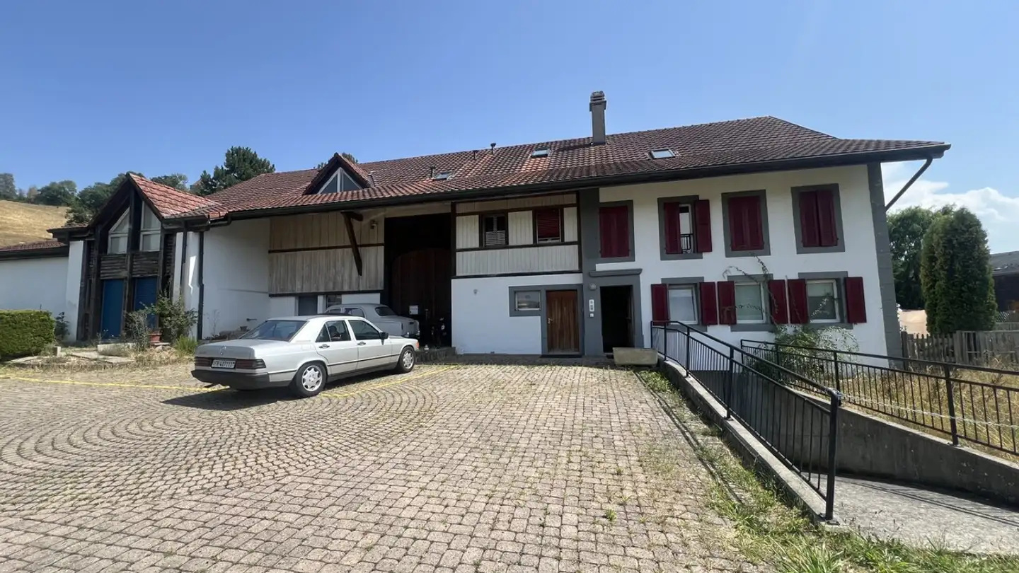 Attic flat for rent - Route du Péage, 1673 Rue - Photo 2