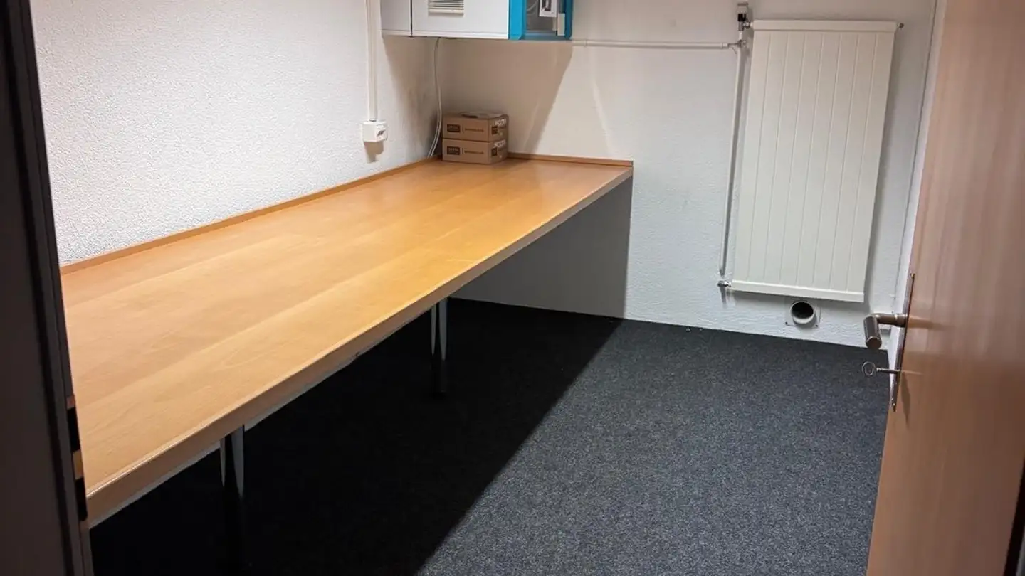 Parcheggio esterno in affitto - Aadorferstrasse 30, 8353 Elgg - Foto 3