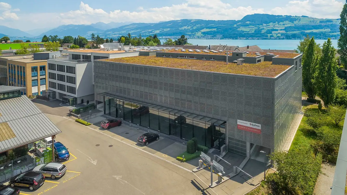 Place de parking souterraine à louer - Laubisrütistrasse 42, 8712 Stäfa