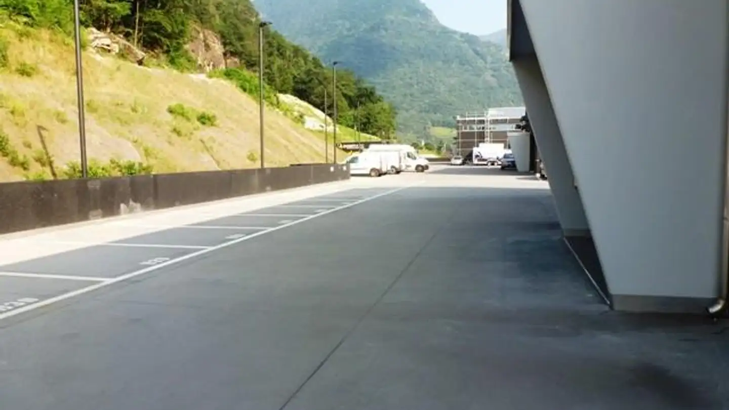 Spazio ufficio in vendita - 6517 Arbedo - Photo 3