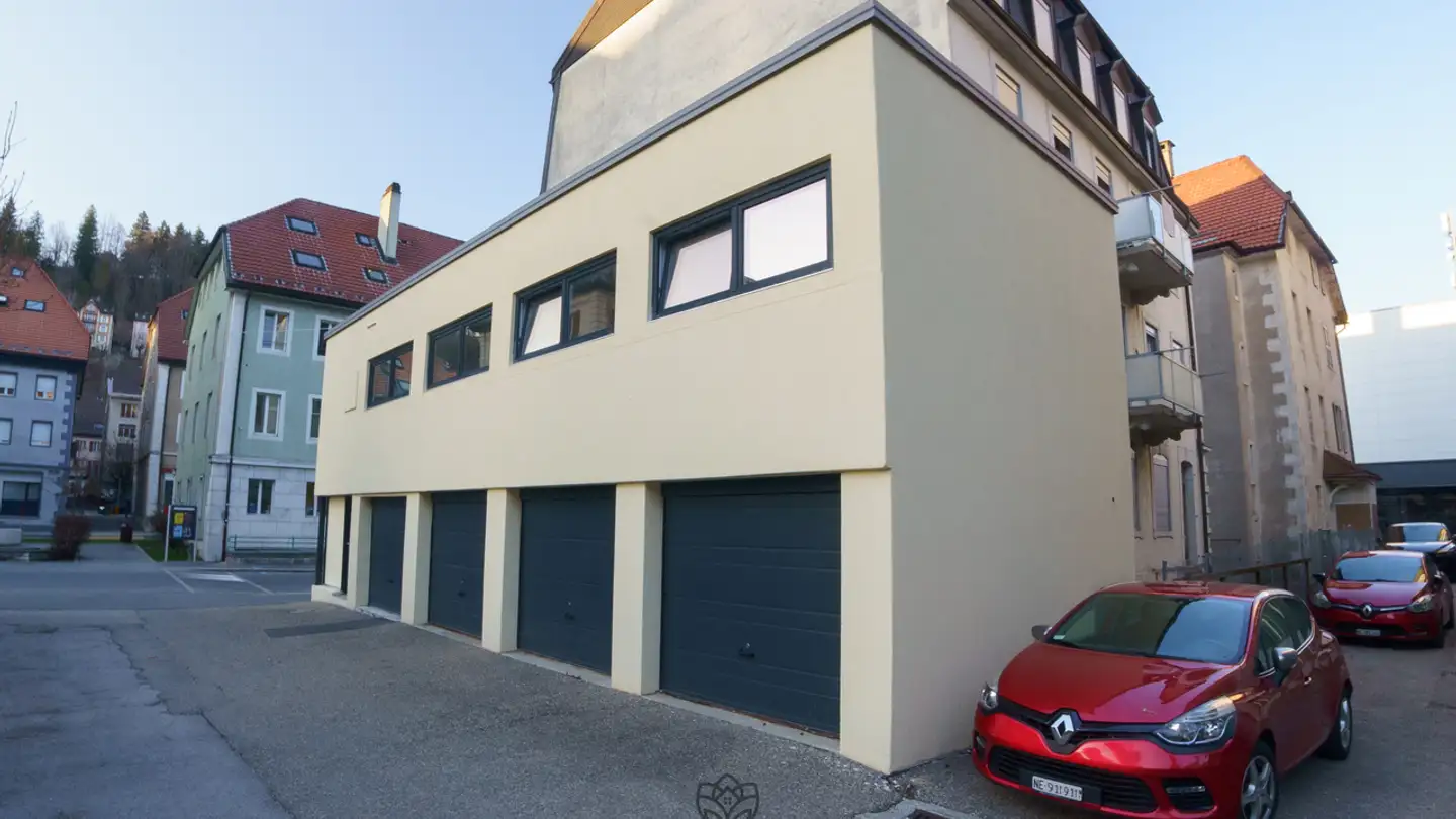 Commercial for sale - 2400 Le Locle - Photo 2