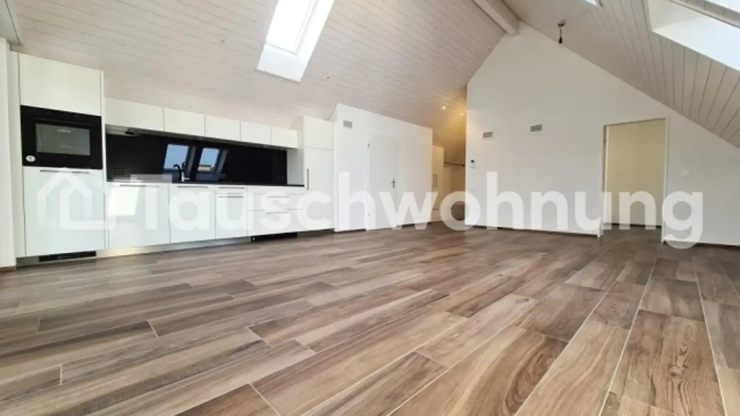 Attique à louer - Grundacherstrasse 1, 8108 Dällikon