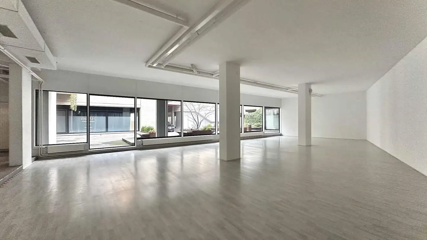 Arcade for rent - 1004 Lausanne