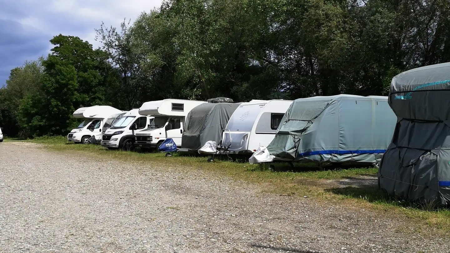 Parkplatz im Freien mieten - Sommerau 3, 5210 Windisch