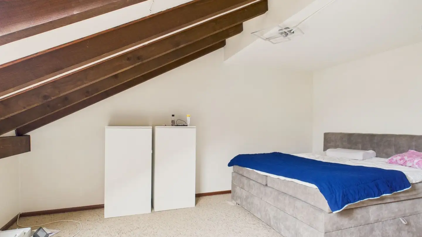 Apartment for rent - 2054 Chézard-St-Martin - Photo 4