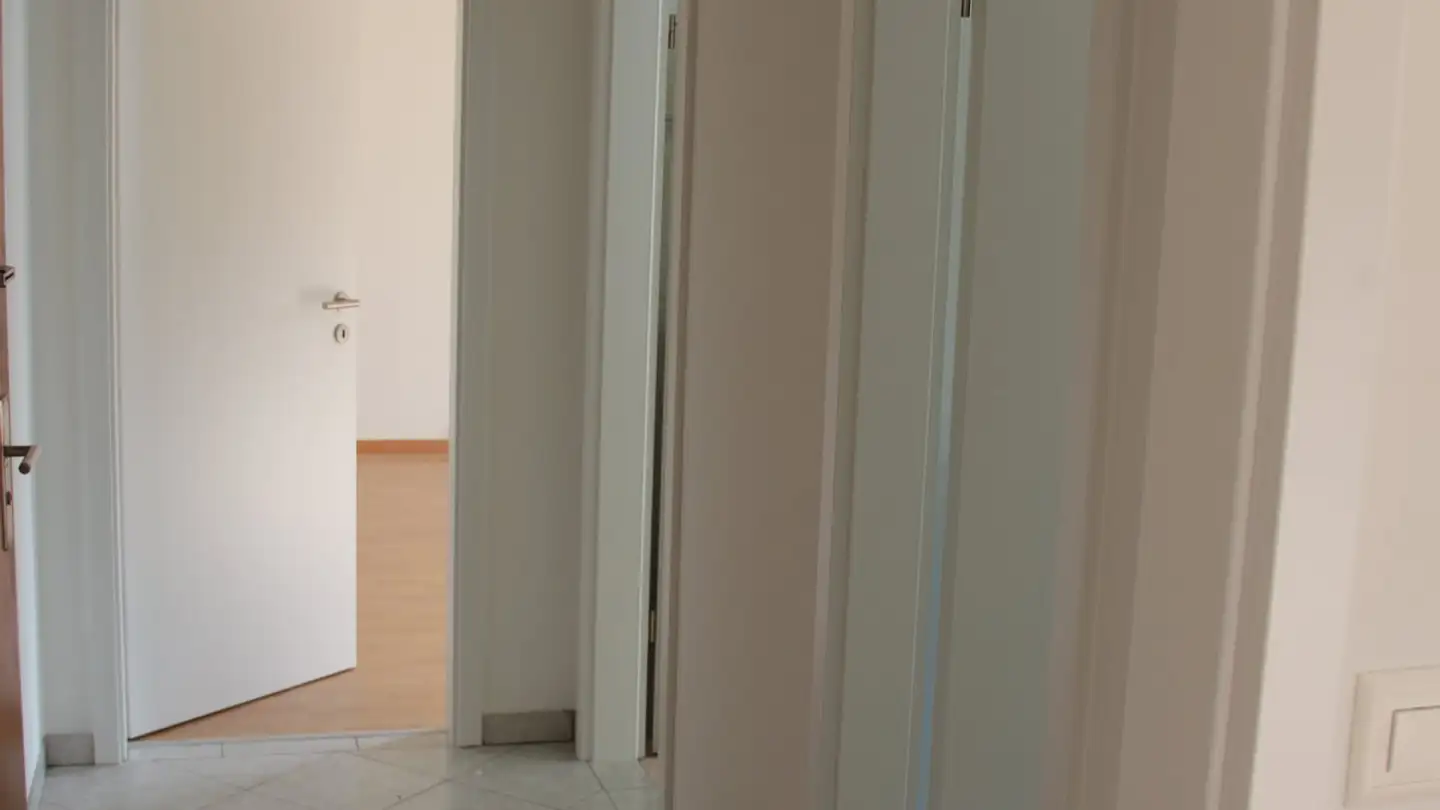 Wohnung mieten - Via Municipio 2, 6942 Savosa - Foto 2