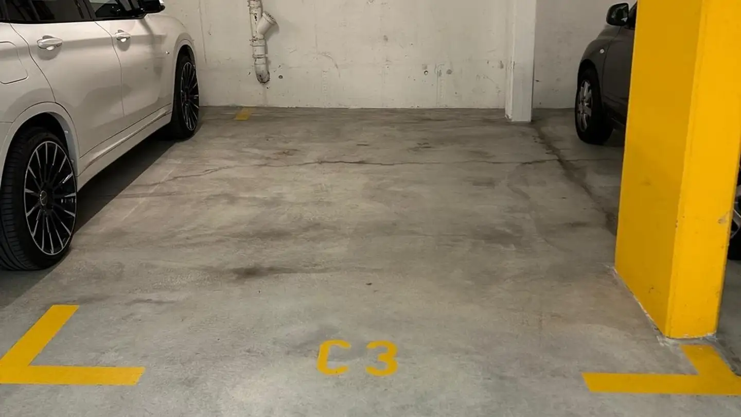 Garage singolo in affitto - Im Bahnhofgarten 8, 8157 Dielsdorf