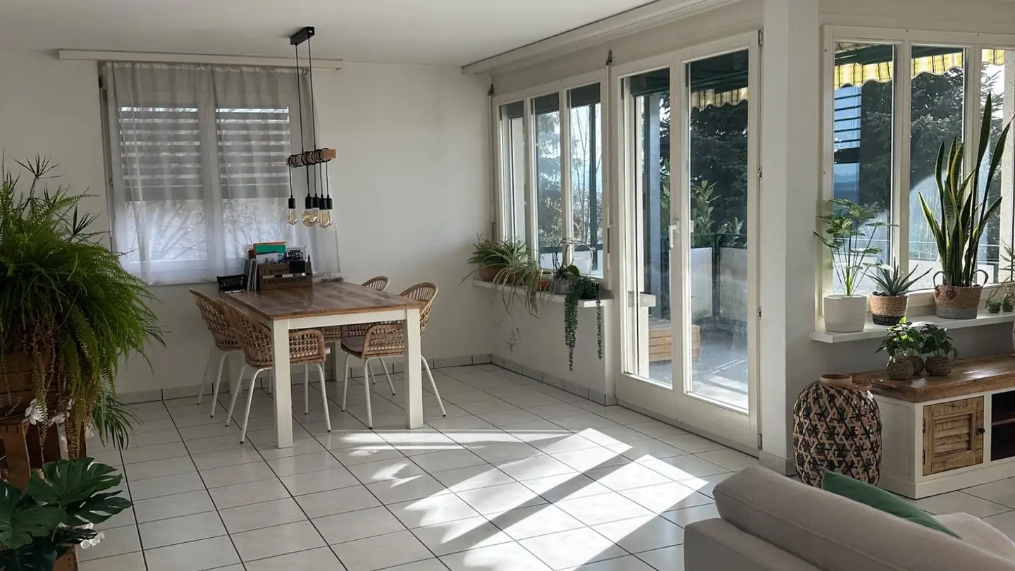 Appartement à louer - Kürzihof 3, 8967 Widen