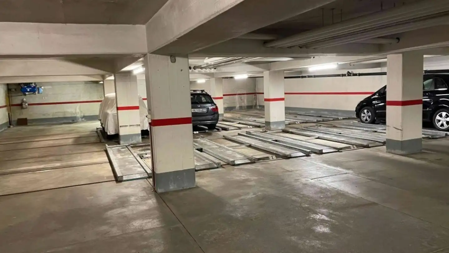 Single garage for rent - Oerlikonerstrasse, 8057 Zürich
