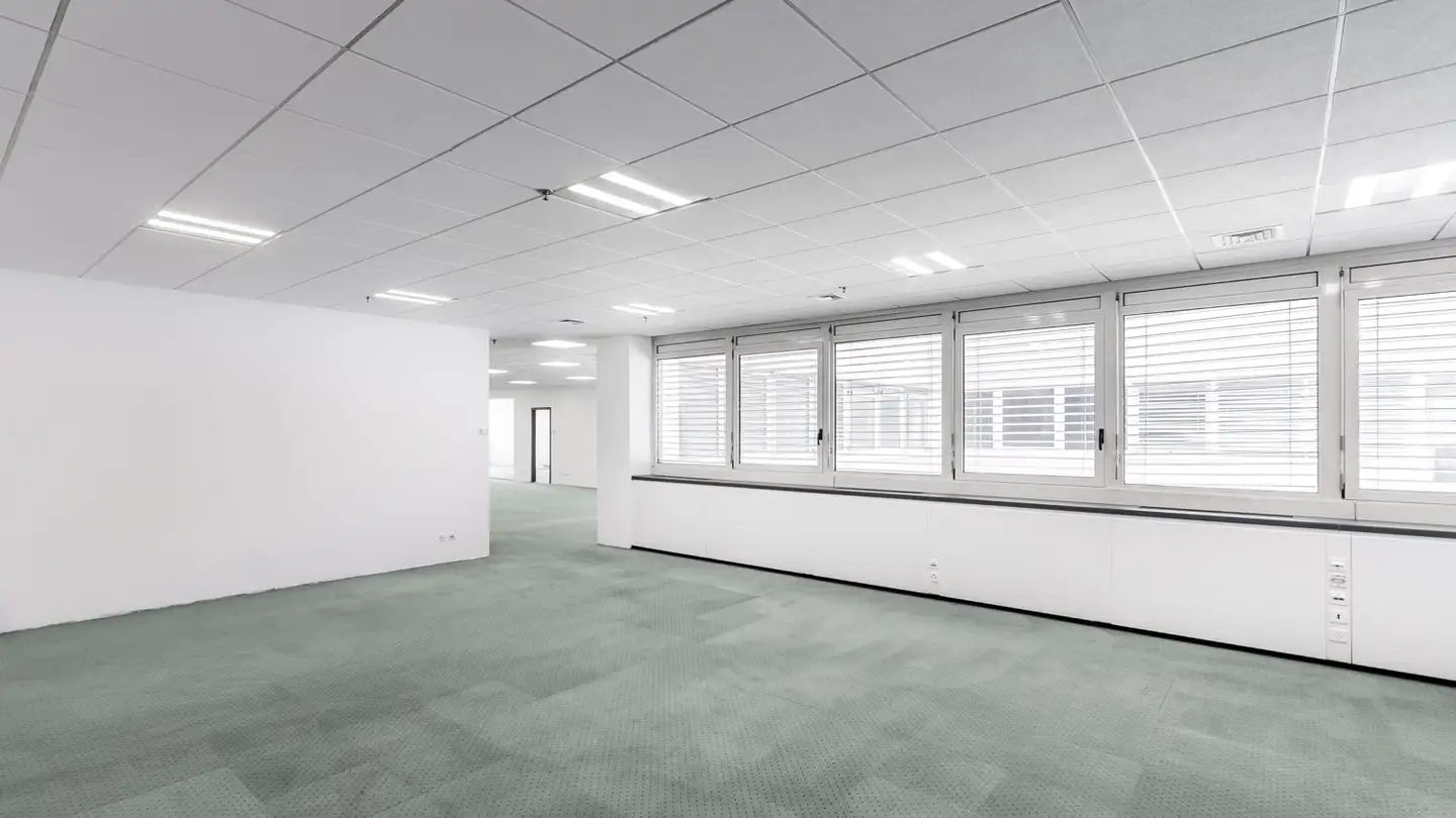 Spazio ufficio in affitto - Via Cantonale 4, 6928 Manno