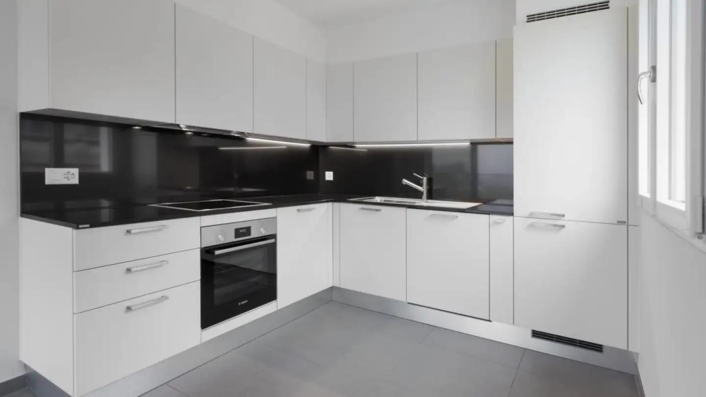 Apartment for rent - Via Generale H. Guisan 5, 6900 Massagno - Photo 2