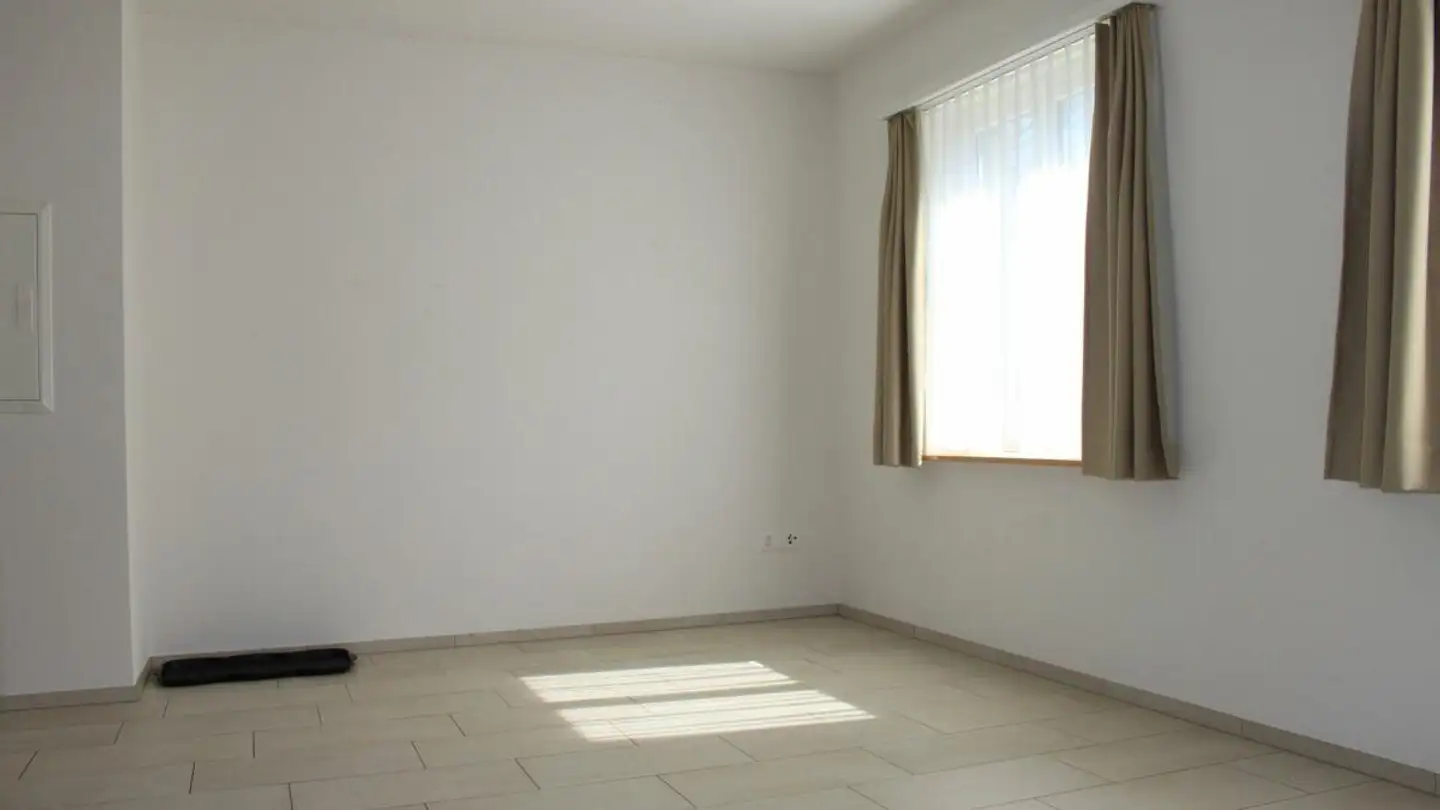 Villa for rent - Bahnhofstrasse, 9450 Altstätten SG - Photo 3