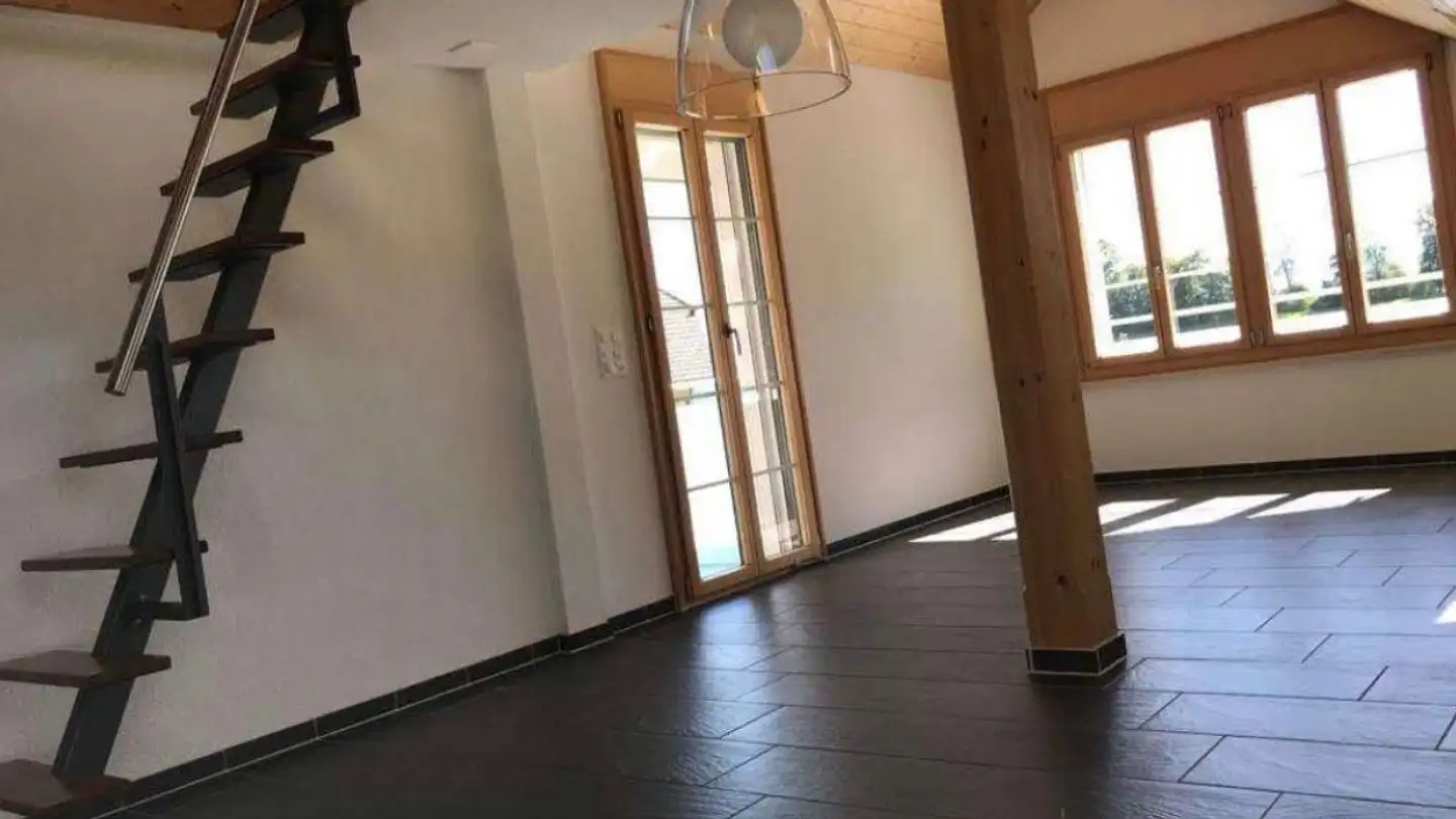 Attique à louer - Neuhaus 17a, 3124 Belpberg