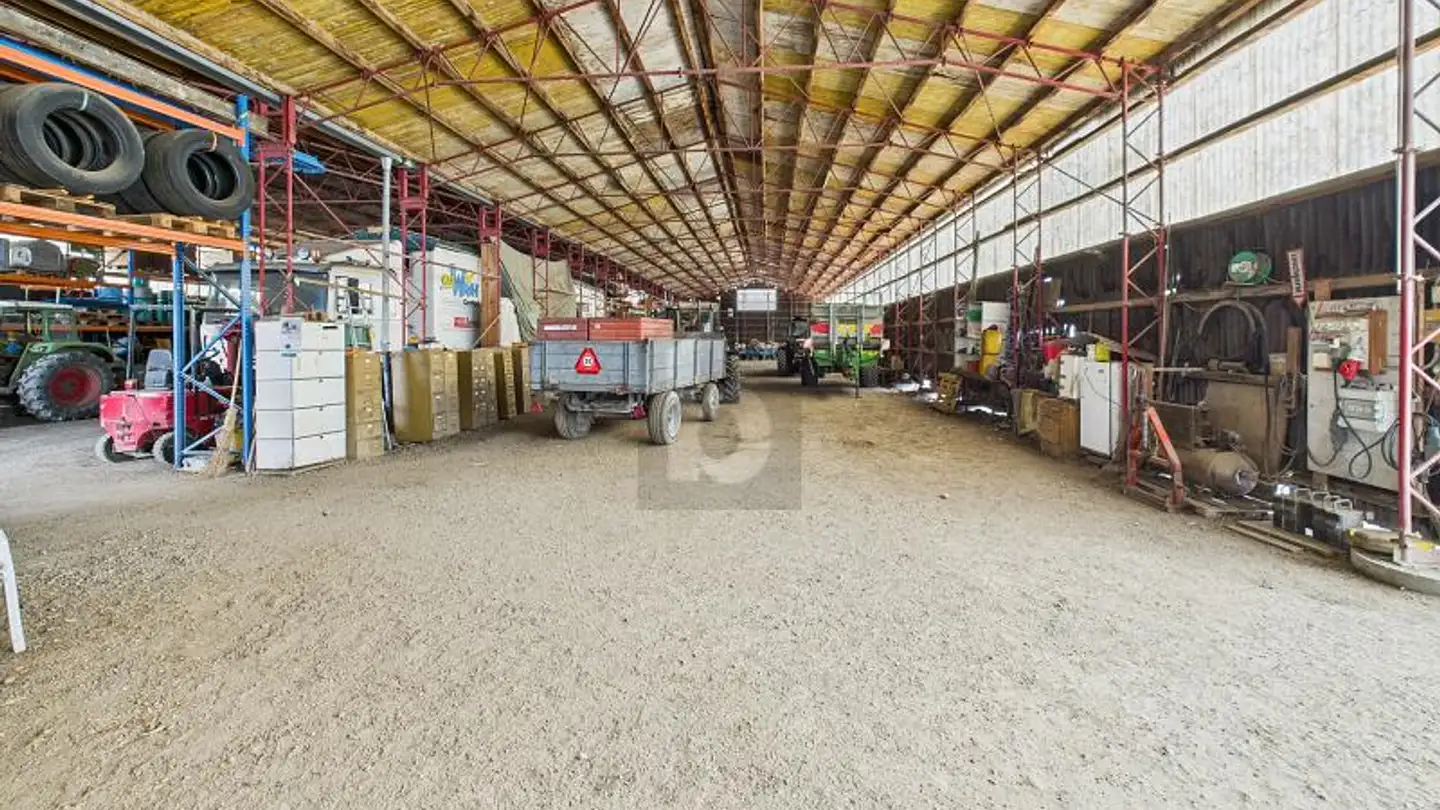 Mixed-use building for rent - 3123 Belp