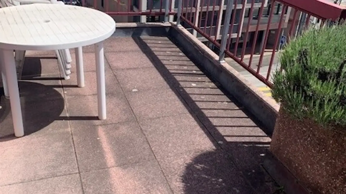 Gewerbe mieten - Avenue De La Gare 52, 1618 Châtel-St-Denis - Foto 2