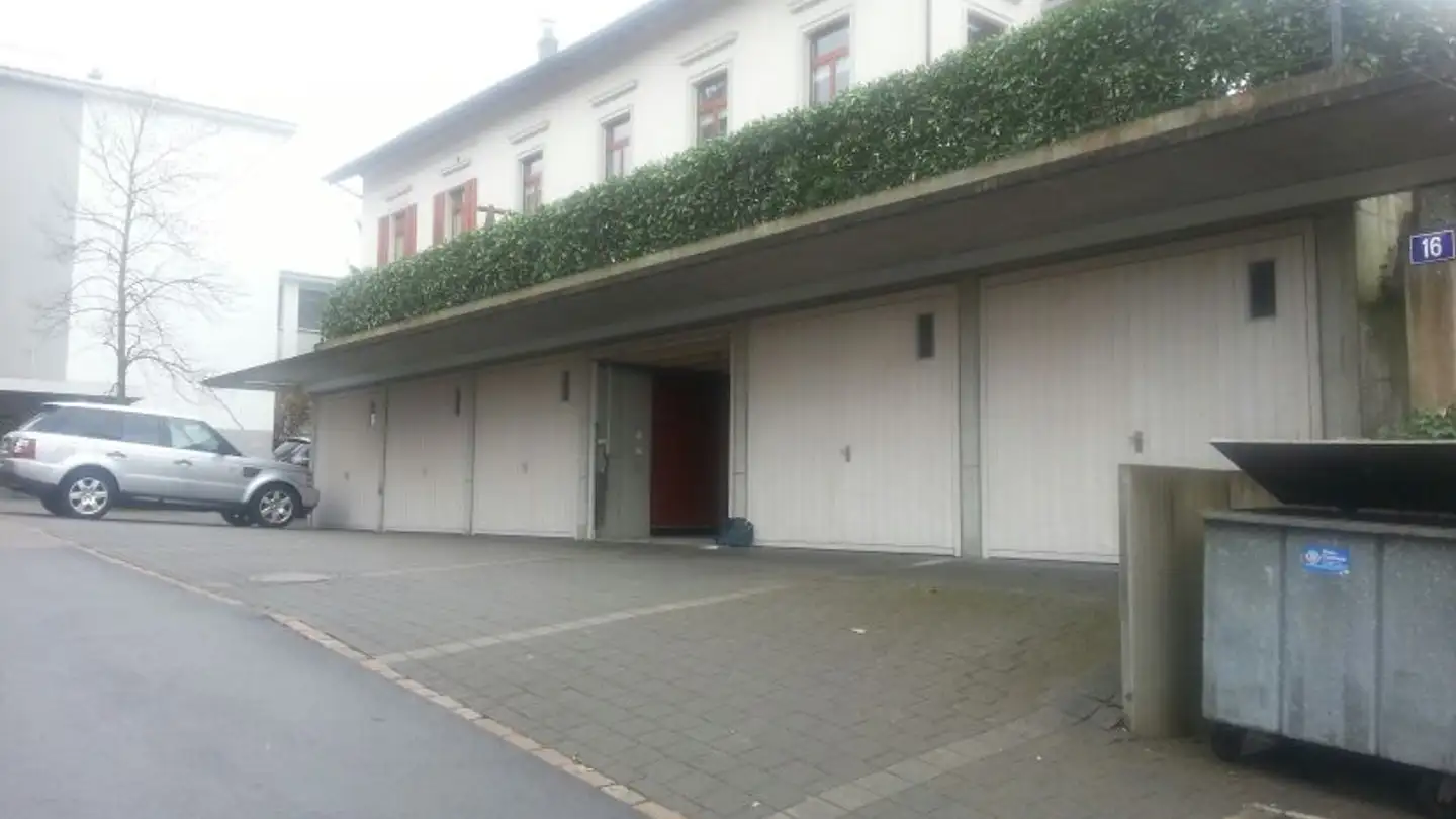 Place de parking intérieure pour moto à louer - Im Isisbüel 1, 8800 Thalwil - Photo 4