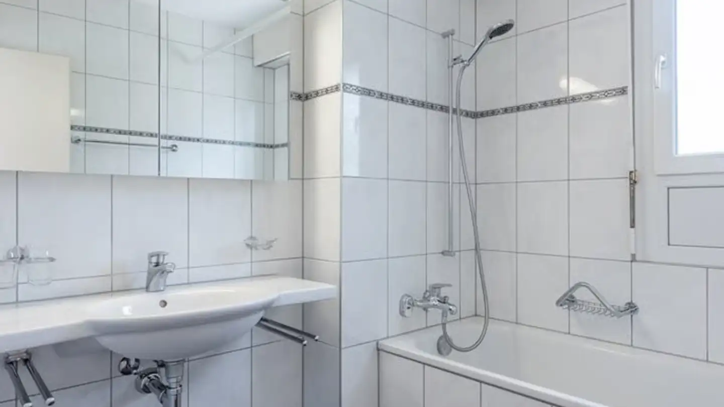 Appartement à louer - Chemin De La Pierre-Grise / Grausteinweg 35, 2502 Biel/Bienne - Photo 3