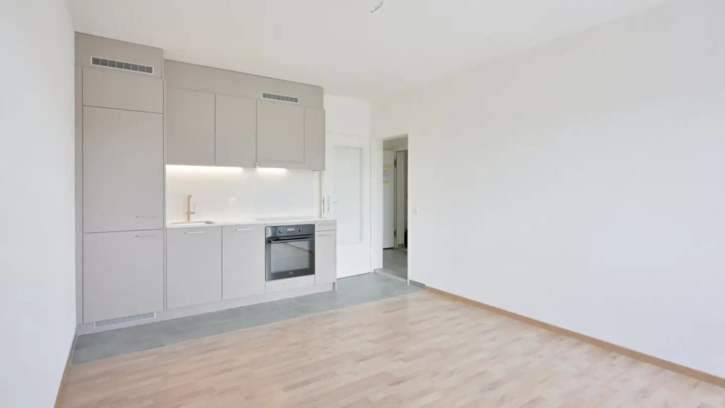 Apartment for rent - Hegenheimerstrasse, 4055 Basel - Photo 3