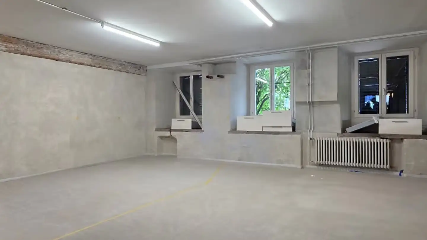 Commercial for rent - Hinterdorfstrasse 3, 8635 Dürnten
